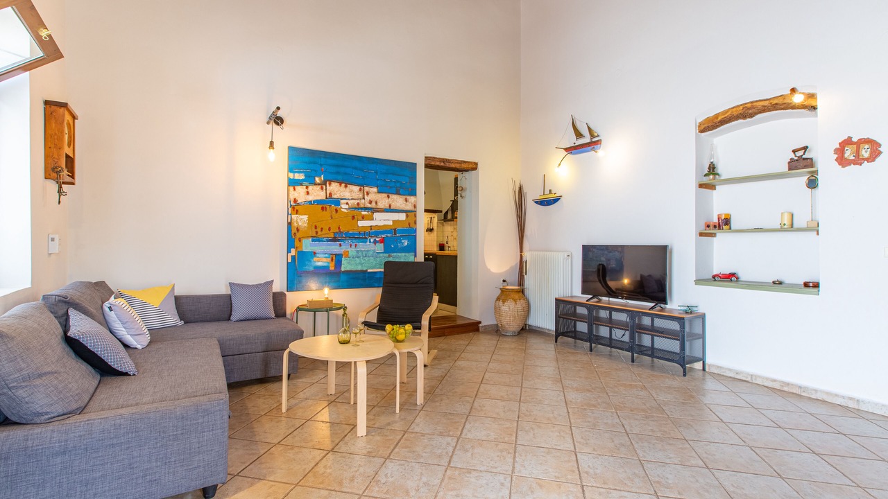 Photo of Livingroom in Perivolia