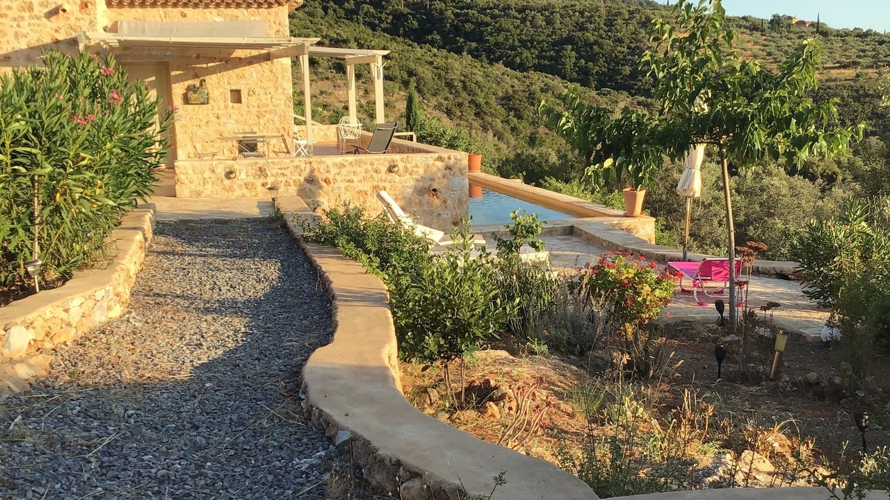 Photo of Outdoor in Thalames