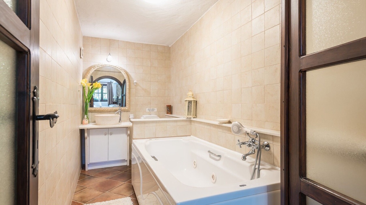 Photo of Bathroom in Egira