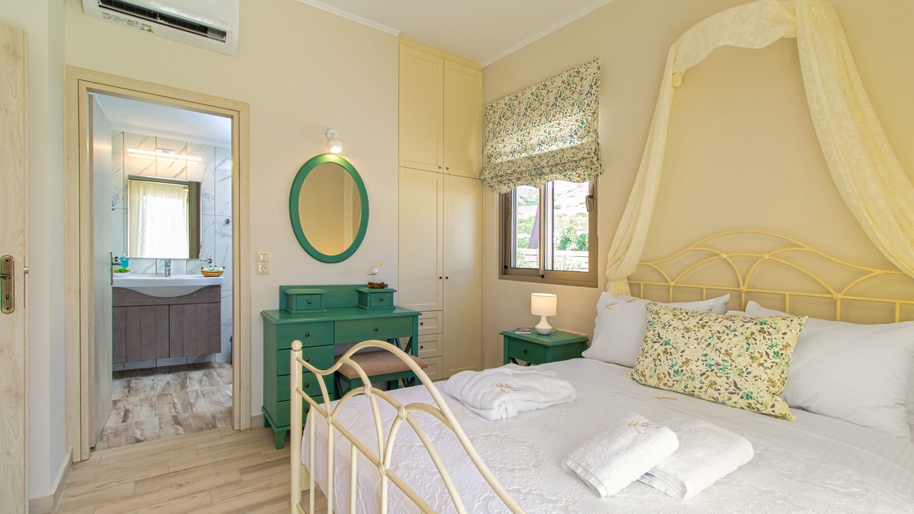 Photo of Bedroom in Limeniskos