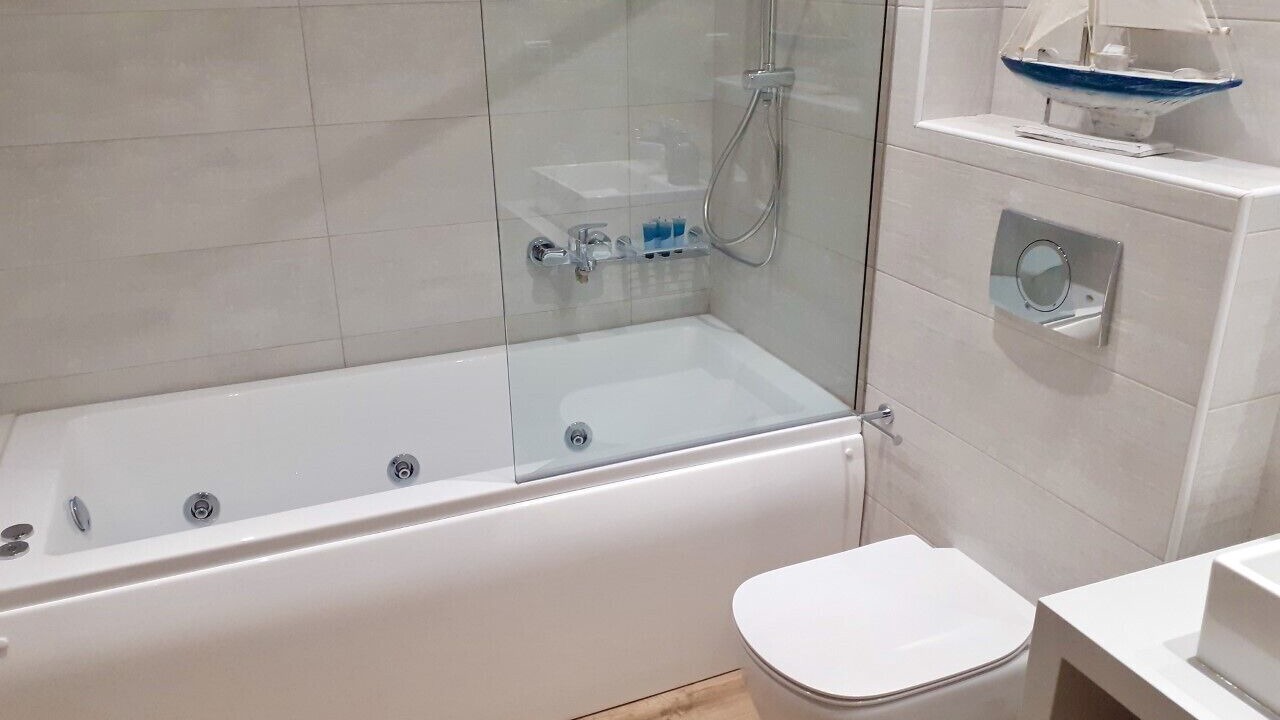 Photo of Bathroom in Analipsi