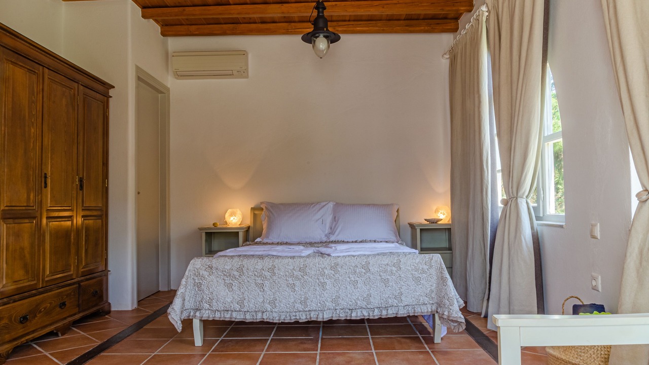 Photo of Bedroom in Paros