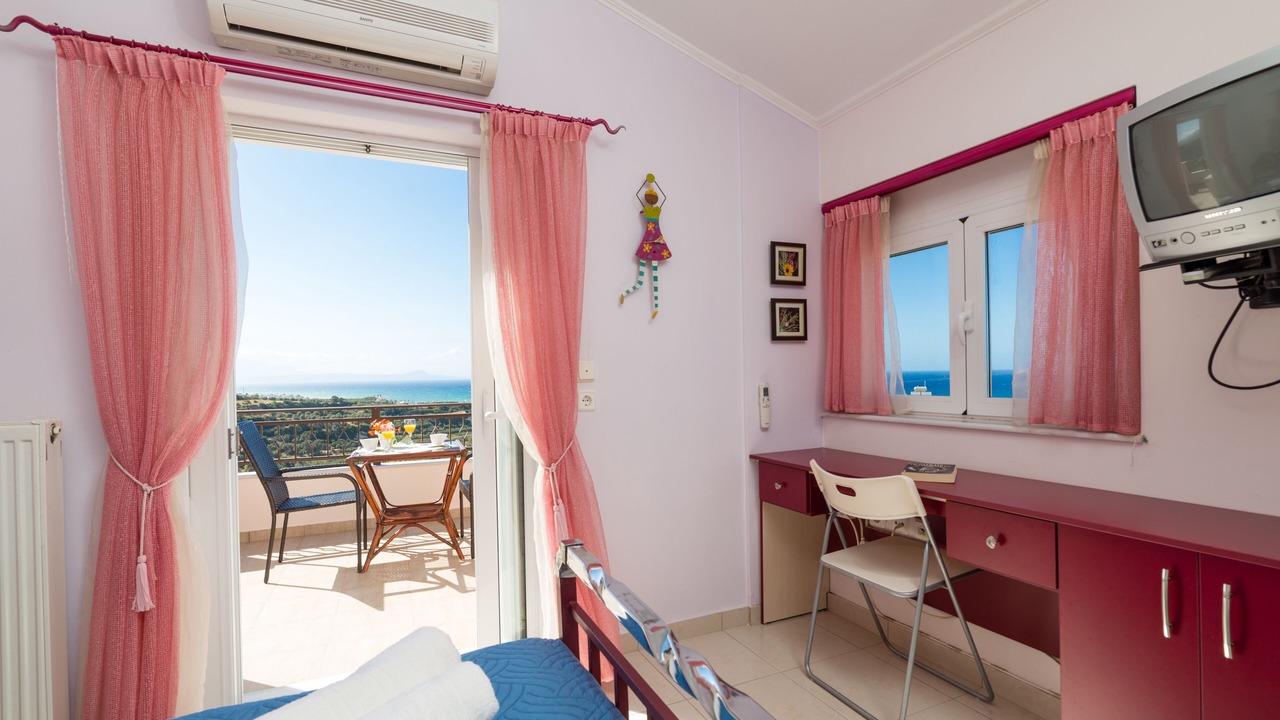 Photo of Bedroom in Stavromenos