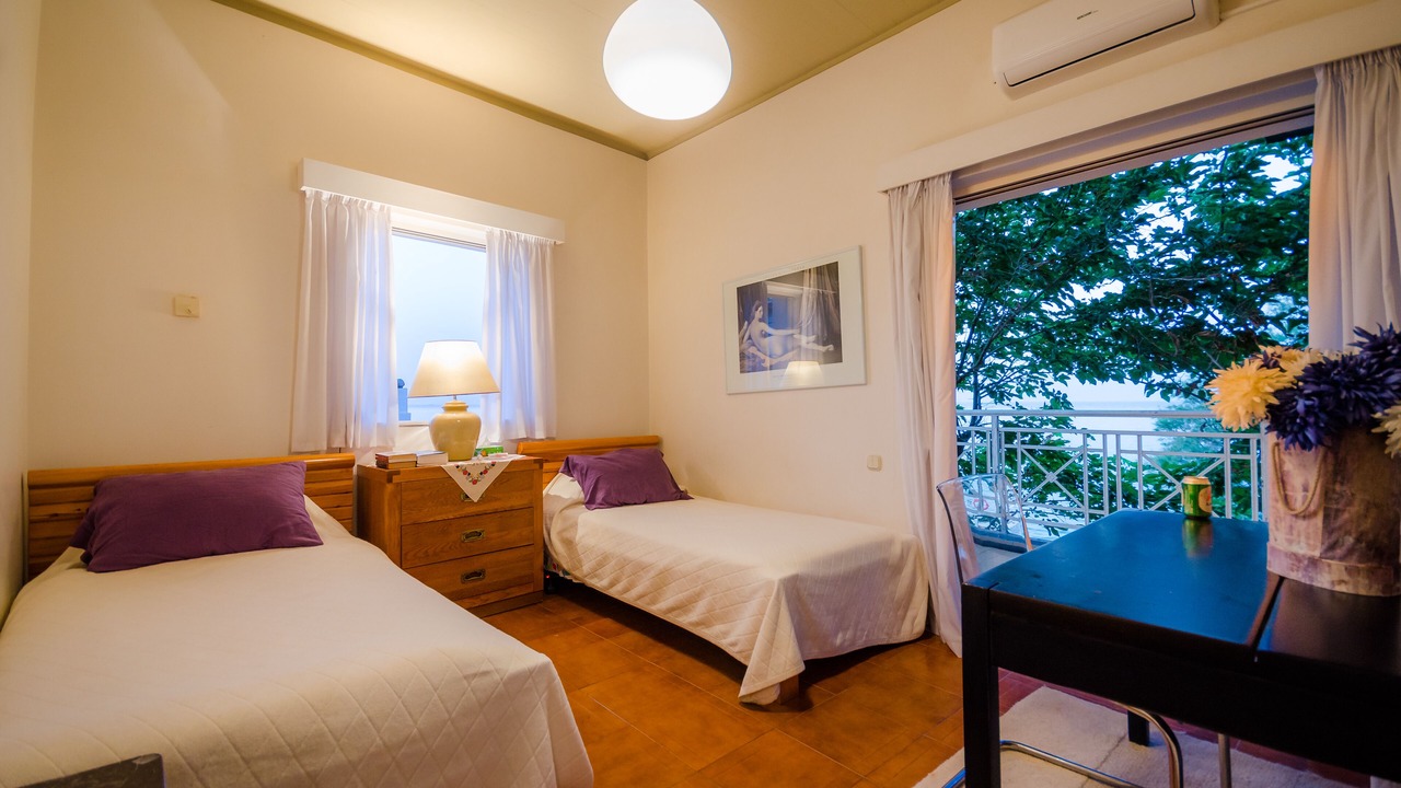 Photo of Bedroom in Kato Diminio