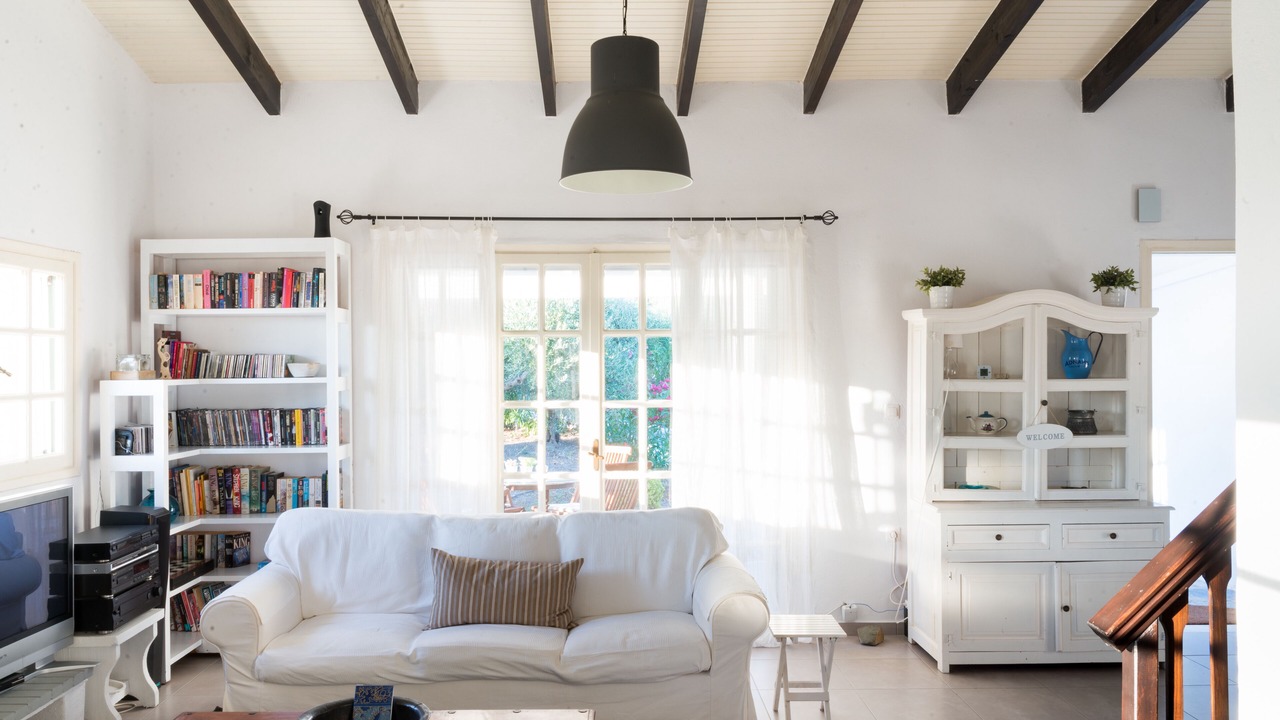 Photo of Bedroom in Oros
