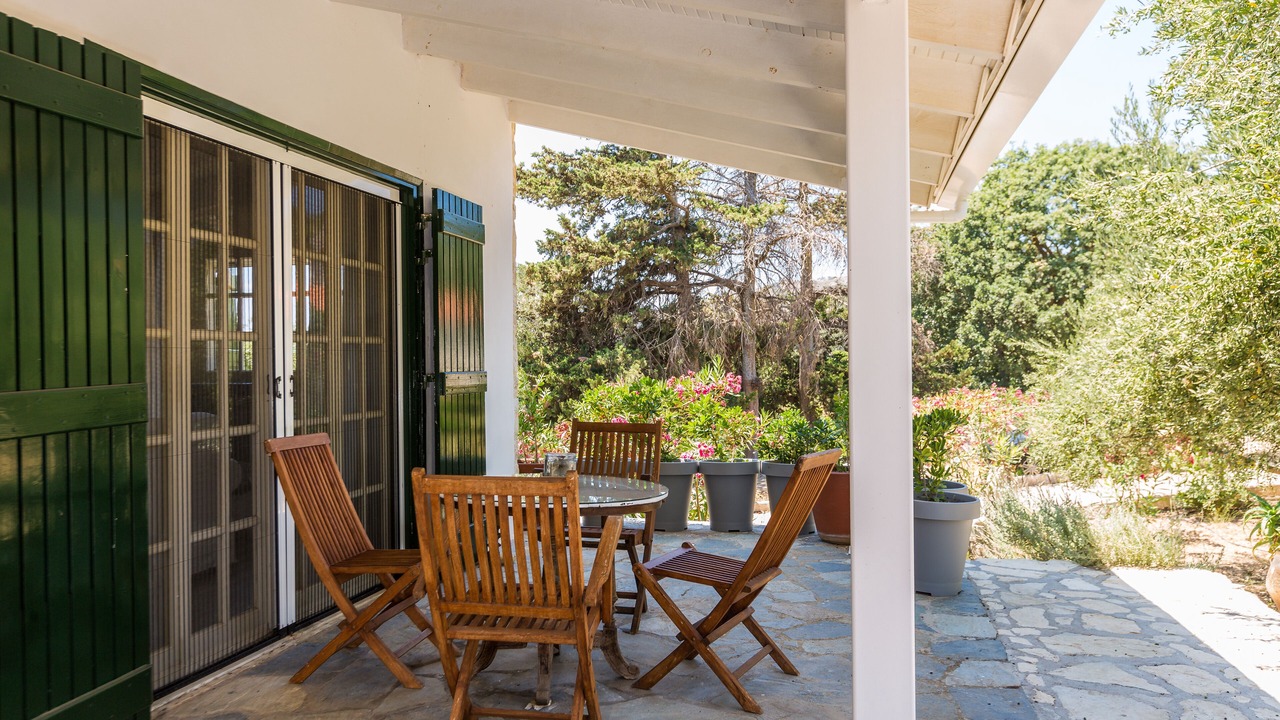 Photo of Patio Balcony in Oros