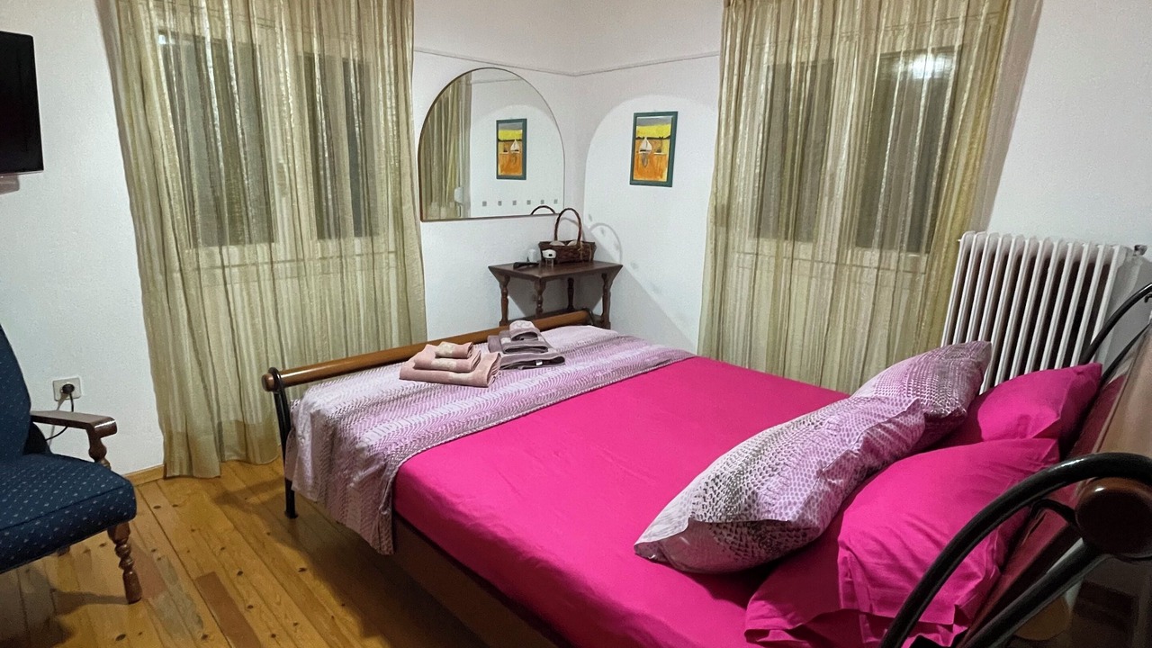 Photo of Bedroom in Nea Propontida
