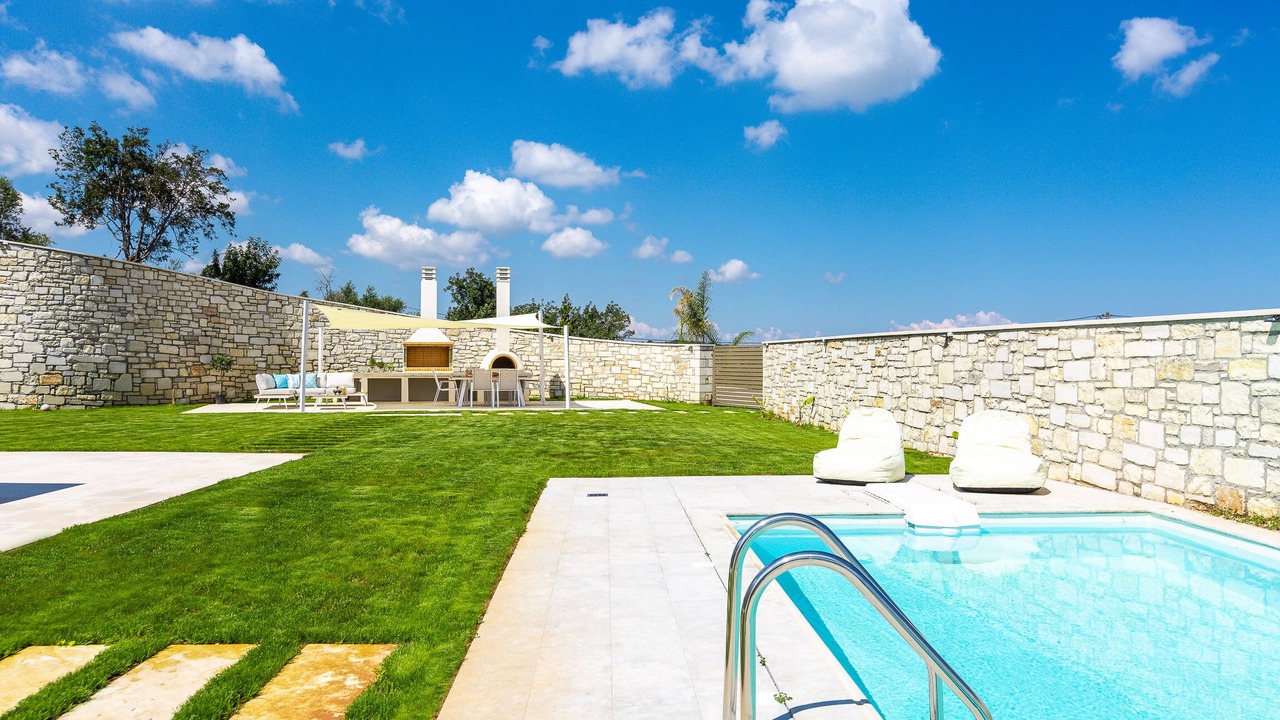 Photo of Others in Mylopotamos