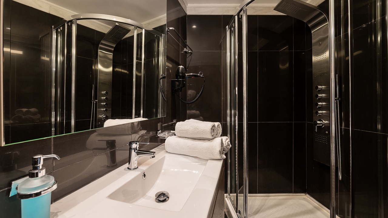 Photo of Bathroom in Platanias Town