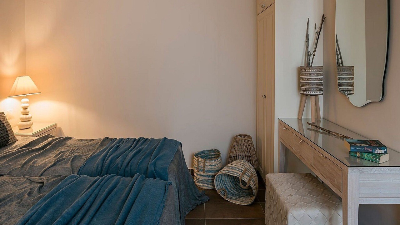 Photo of Others in Frourion