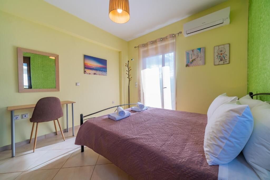 Photo of Bedroom in Megala Chorafia