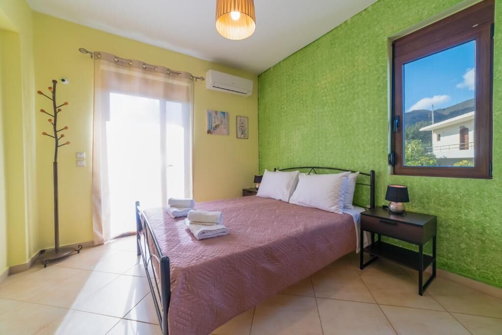 Photo of Bedroom in Megala Chorafia
