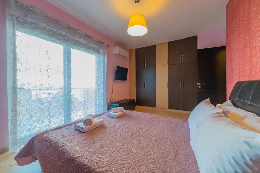 Photo of Bedroom in Megala Chorafia