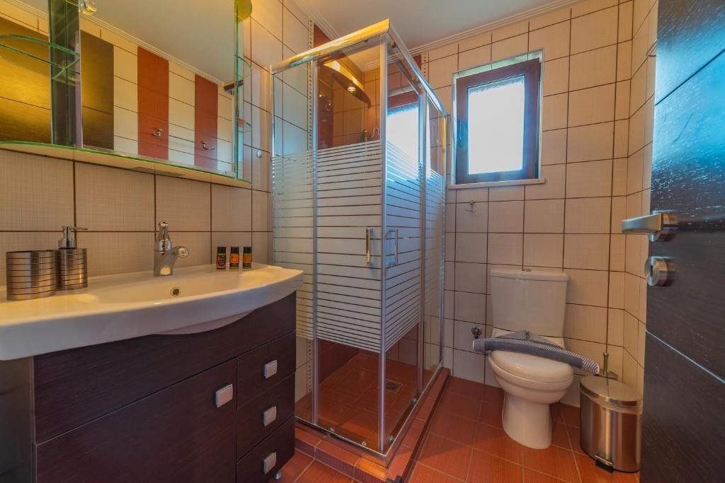 Photo of Bathroom in Megala Chorafia