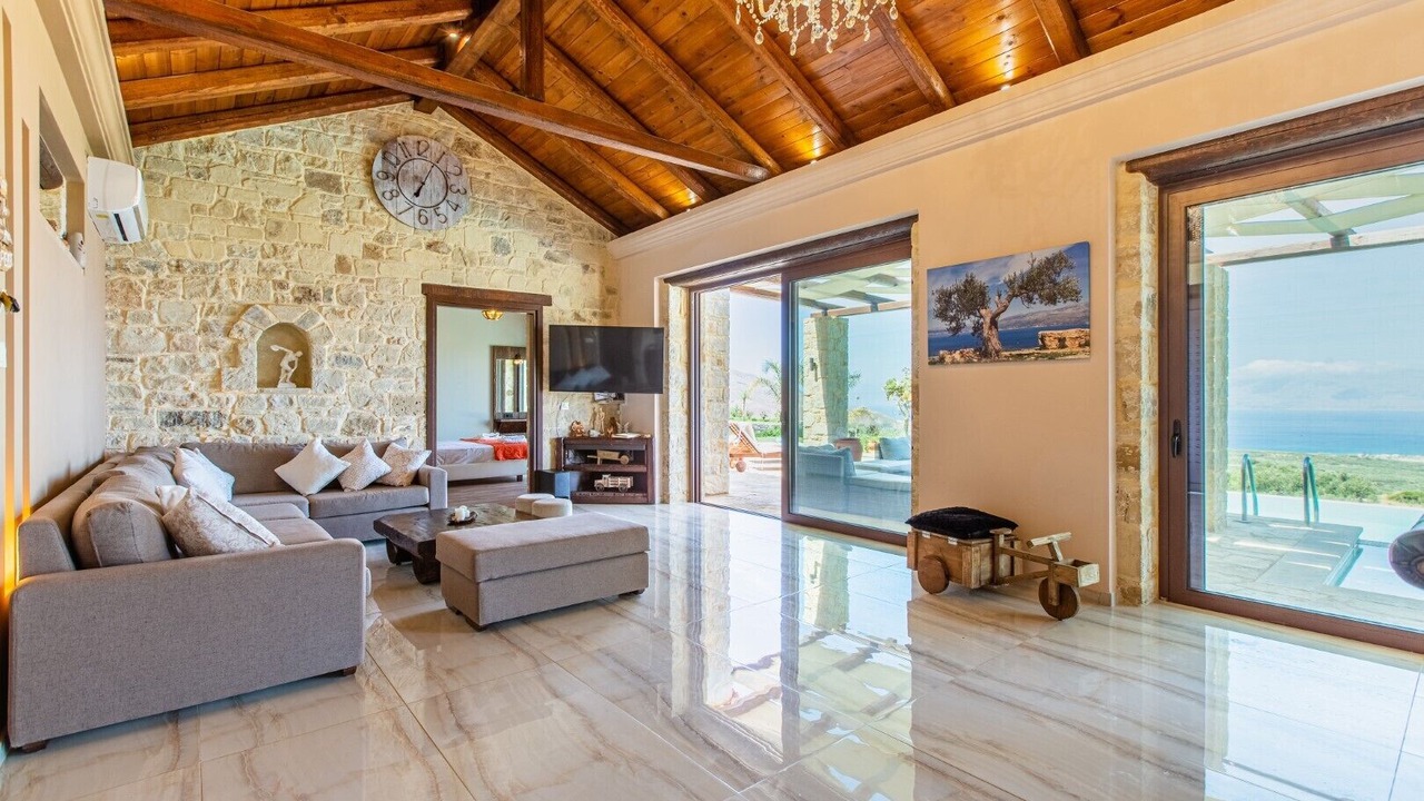 Photo of Livingroom in Karefiliana