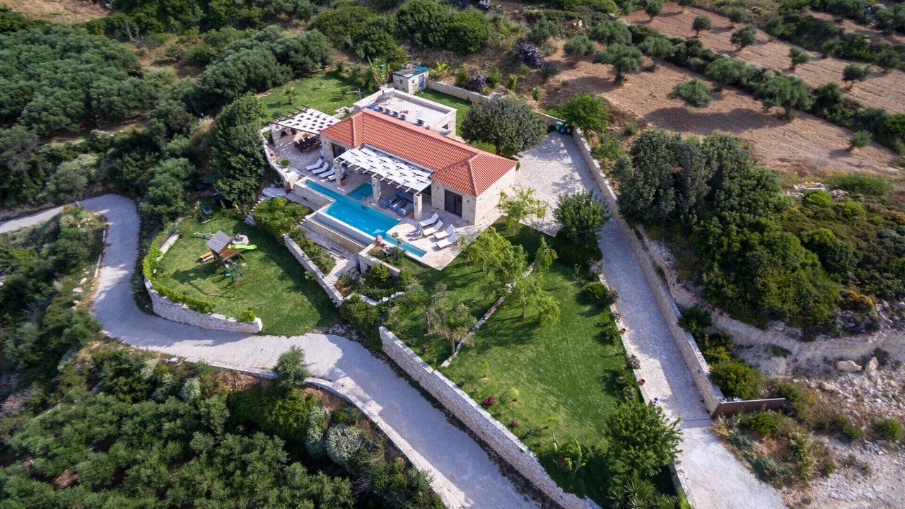 Photo of Outdoor in Karefiliana