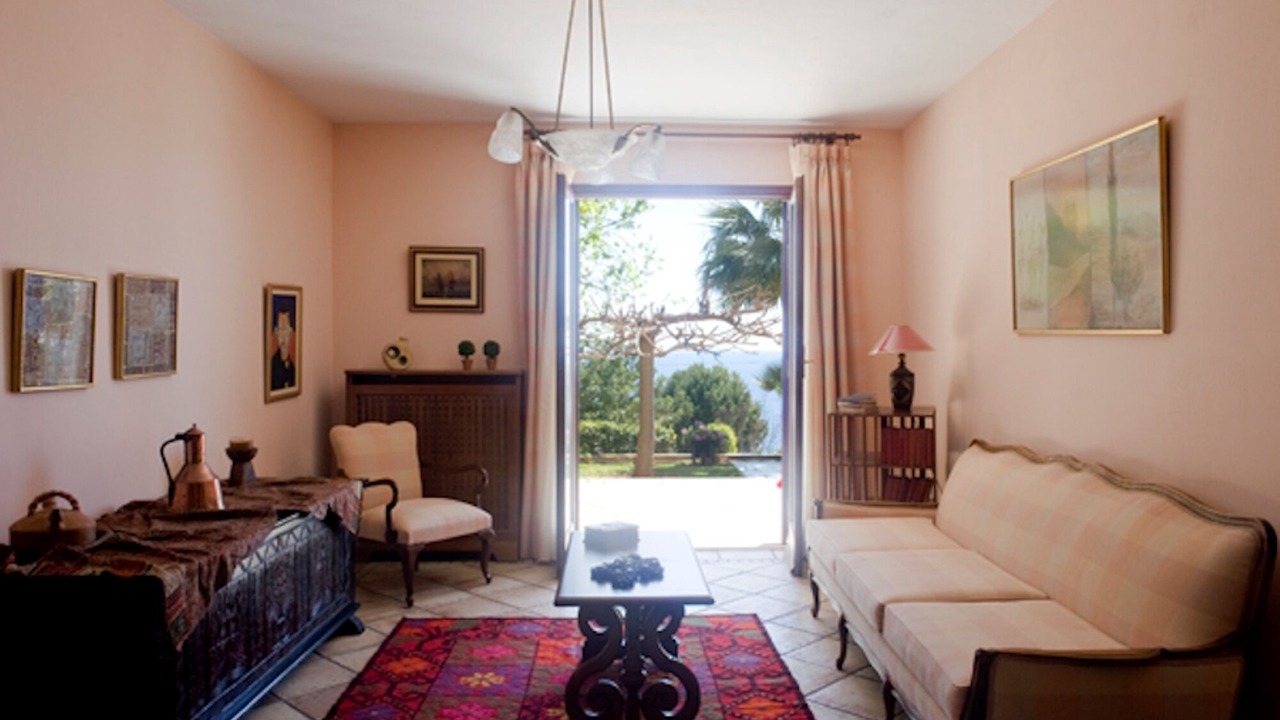 Photo of Livingroom in Lavreotiki