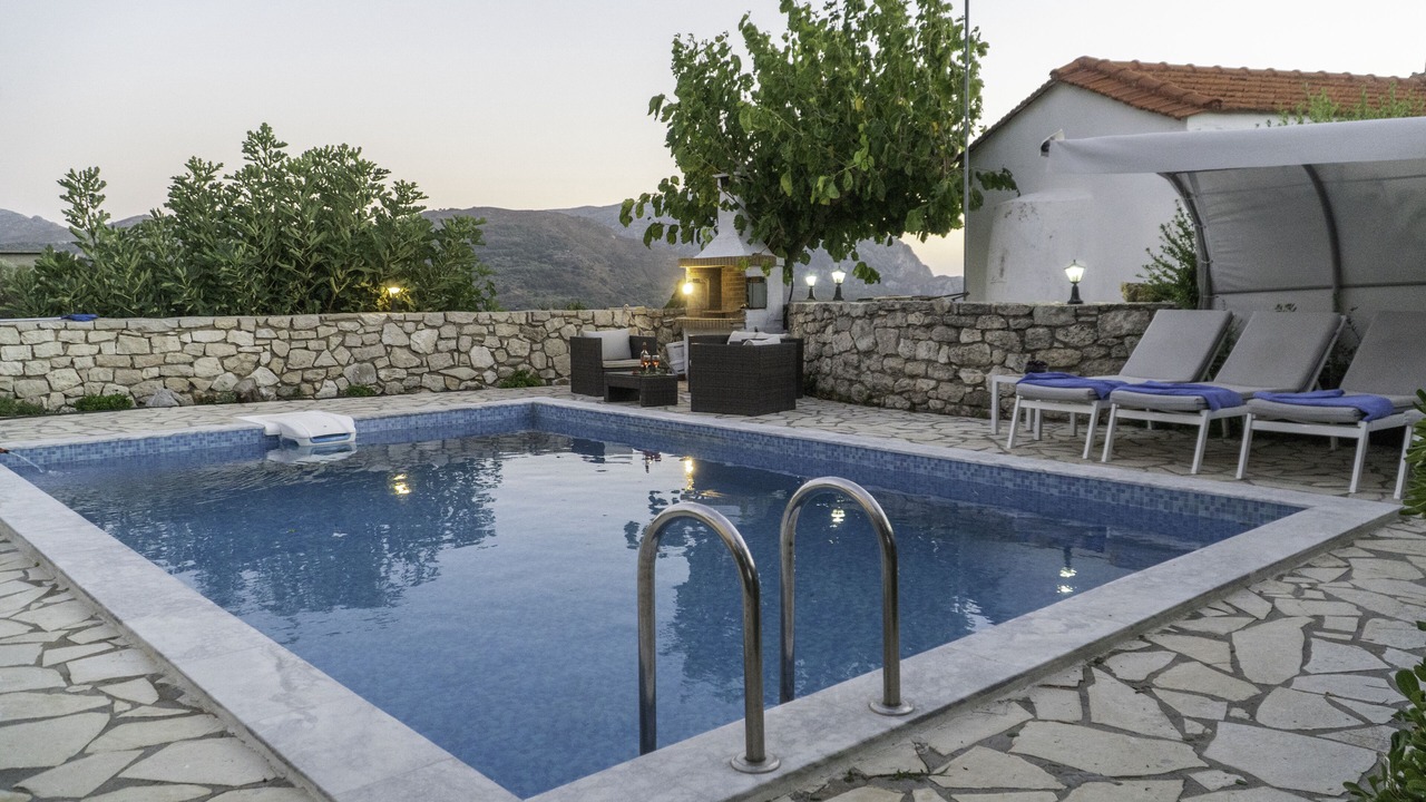 Photo of Outdoor in Lampini