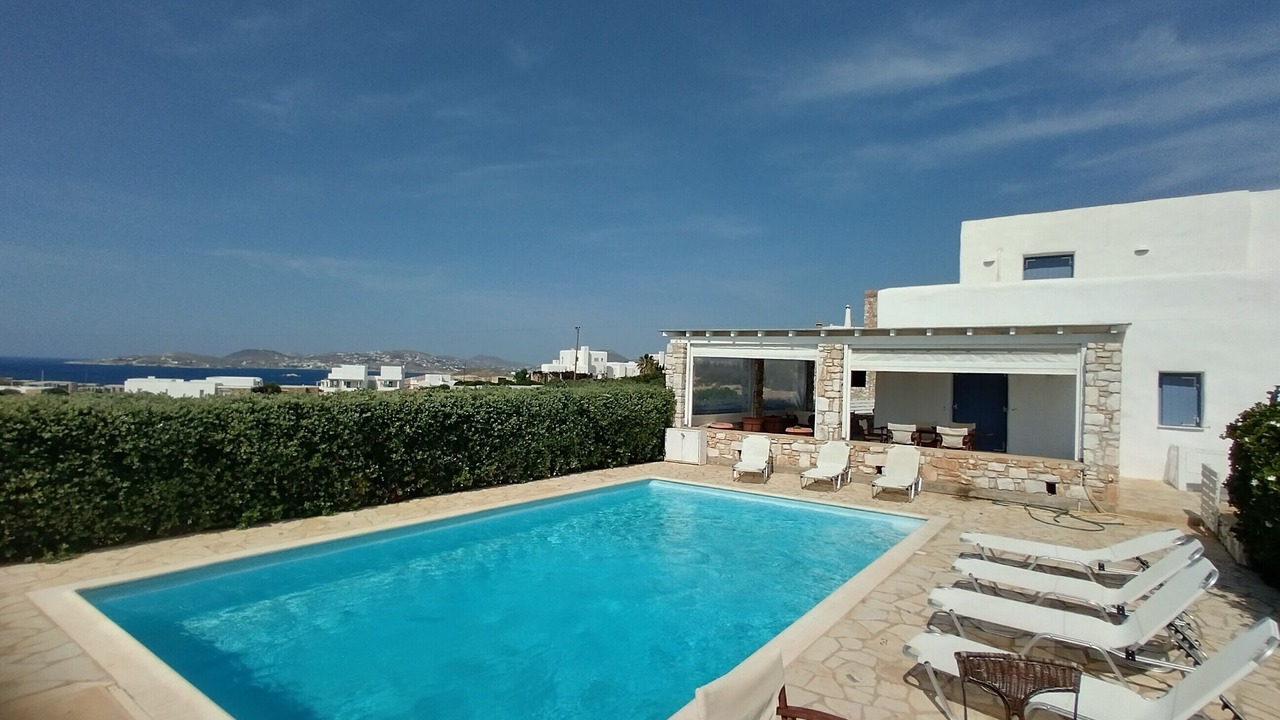 Photo of Outdoor in Parasporos