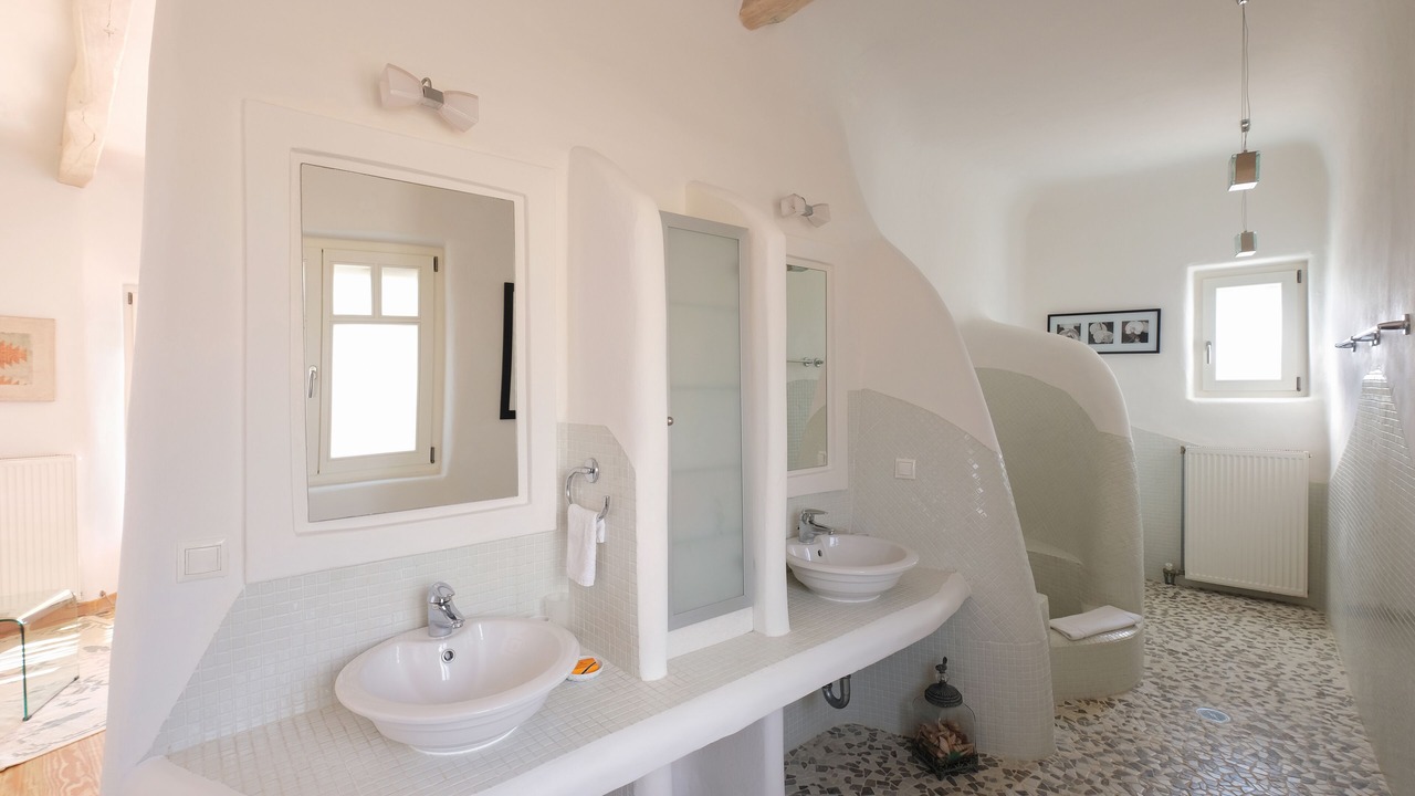 Photo of Bathroom in Krotiri