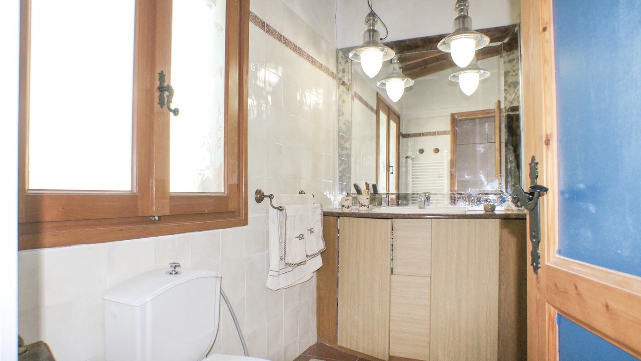 Photo of Bathroom in Kato Diminio