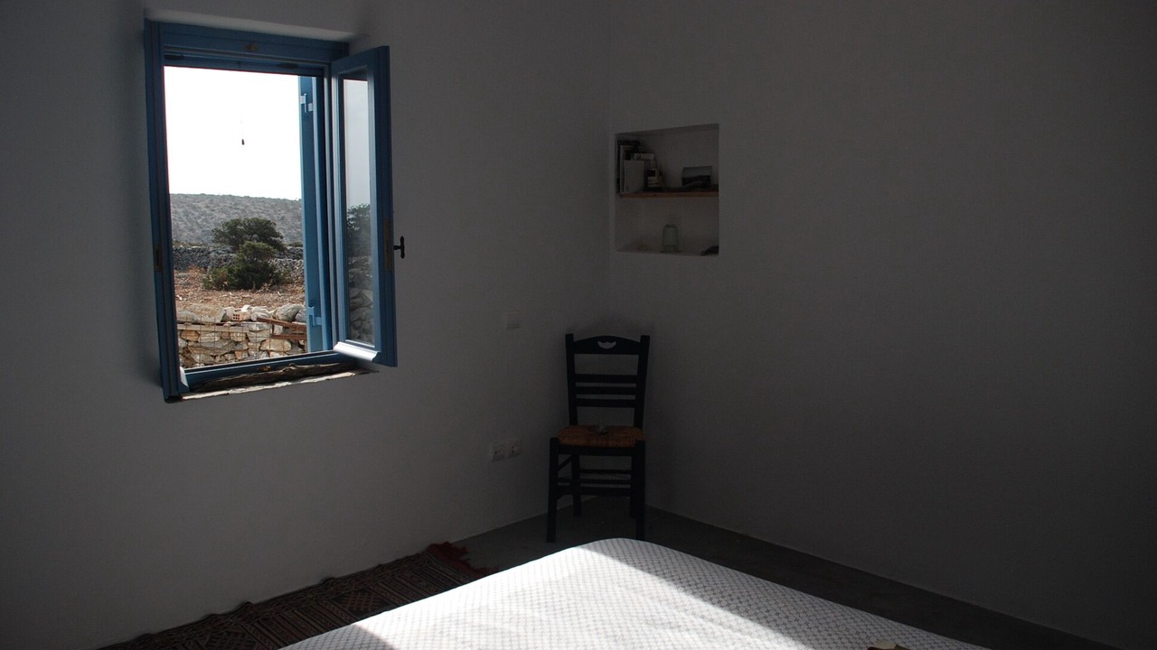 Photo of Bedroom in Schinoussa Town