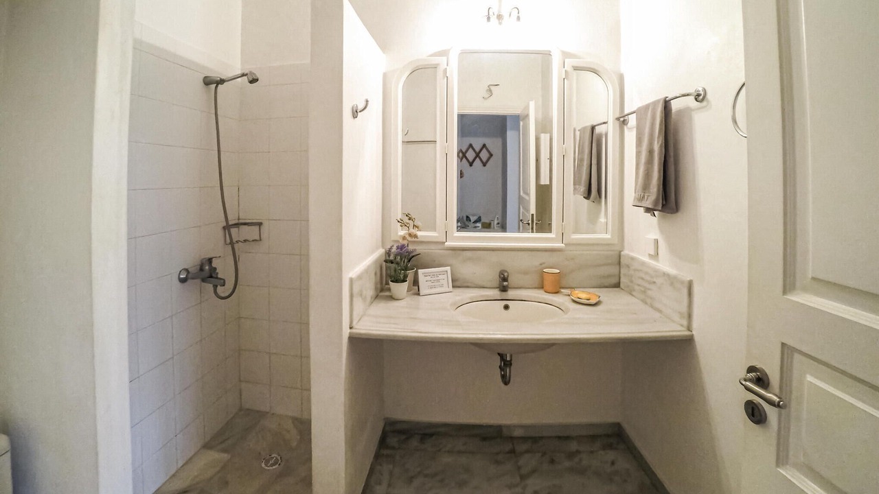 Photo of Bathroom in Agios Emilianos