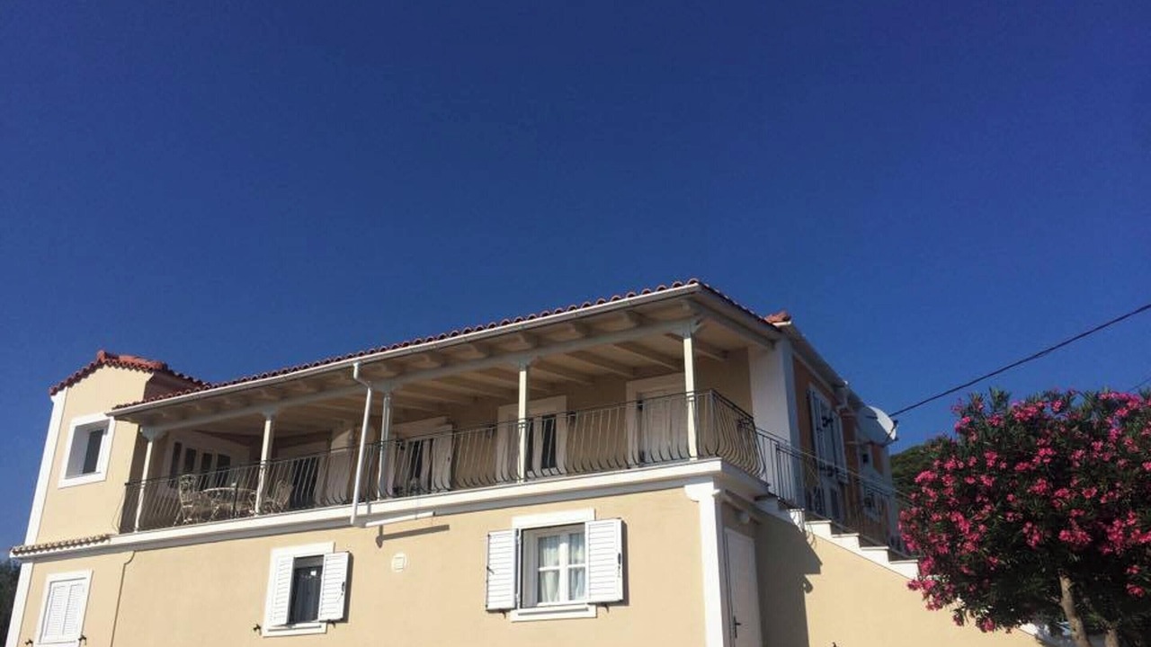 Photo of Patio Balcony in Tzamarelata