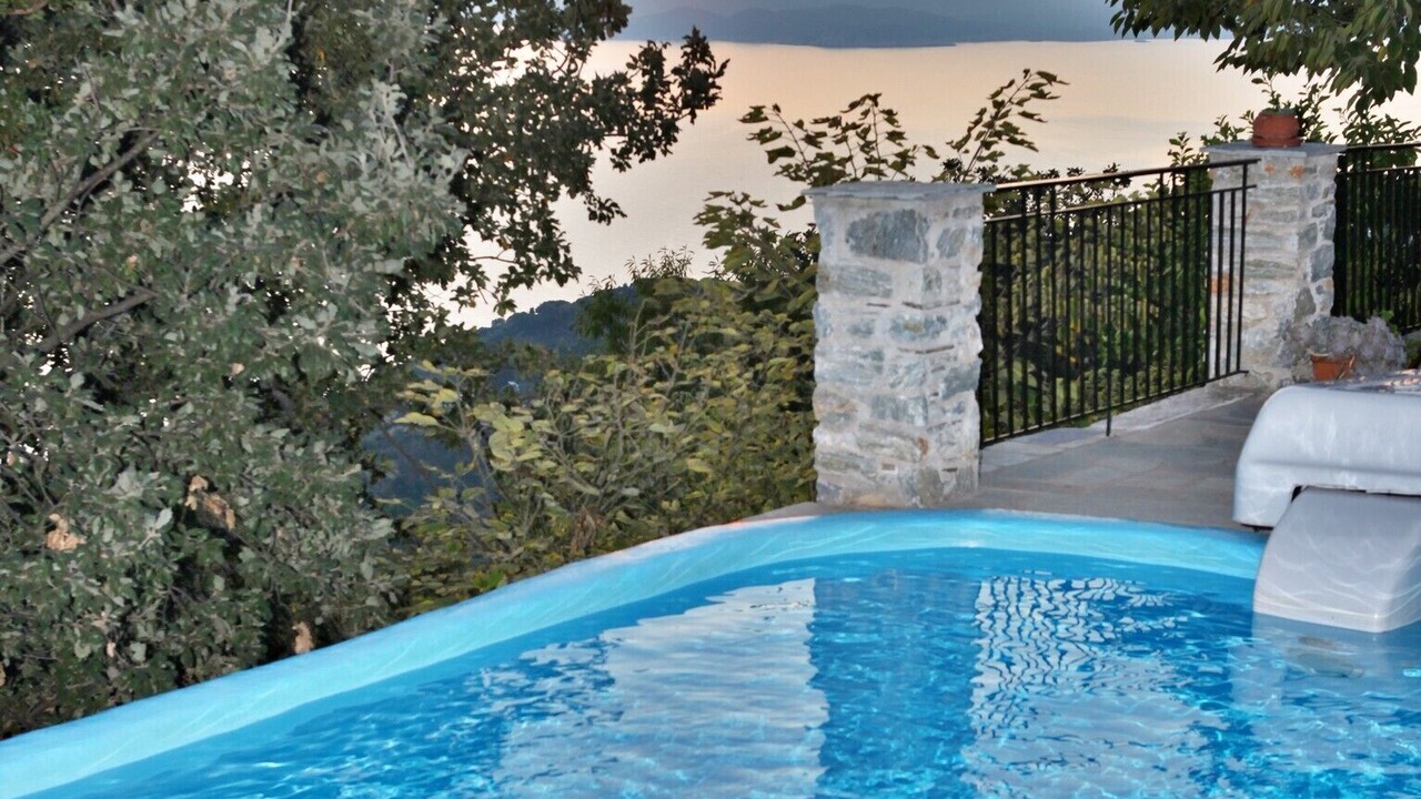 Photo of Outdoor in Glossa