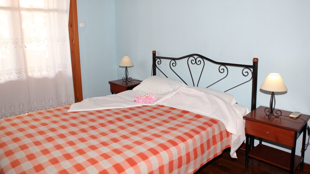 Photo of Bedroom in Glossa