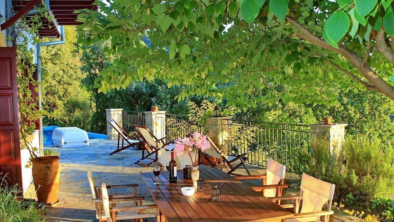 Photo of Outdoor in Glossa