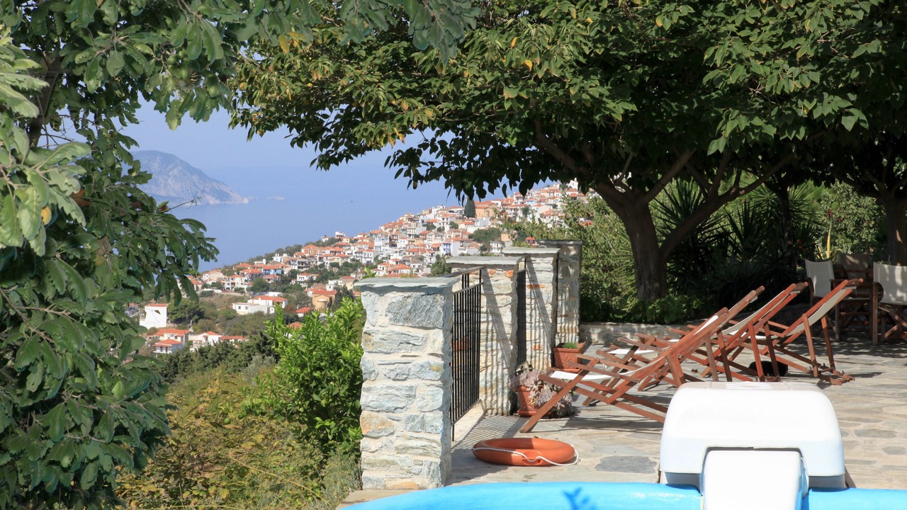 Photo of Outdoor in Glossa