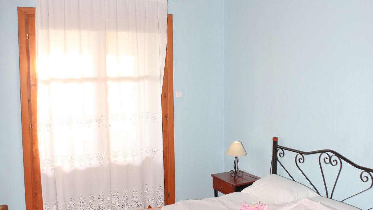 Photo of Bedroom in Glossa