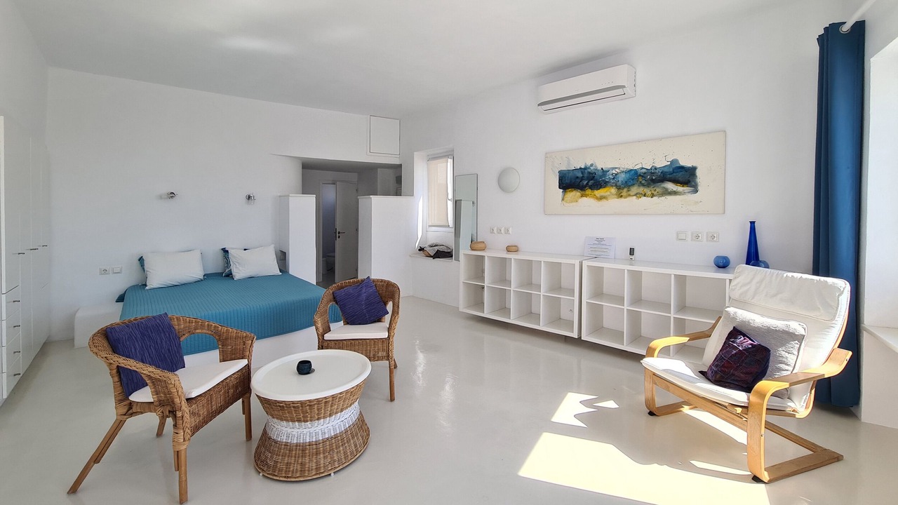 Photo of Livingroom in Nea Cryssi Akti
