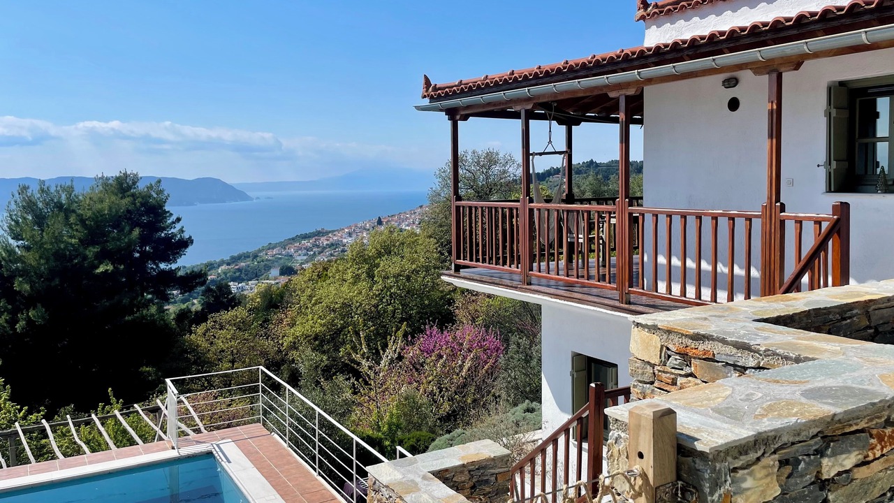 Photo of Outdoor in Glossa