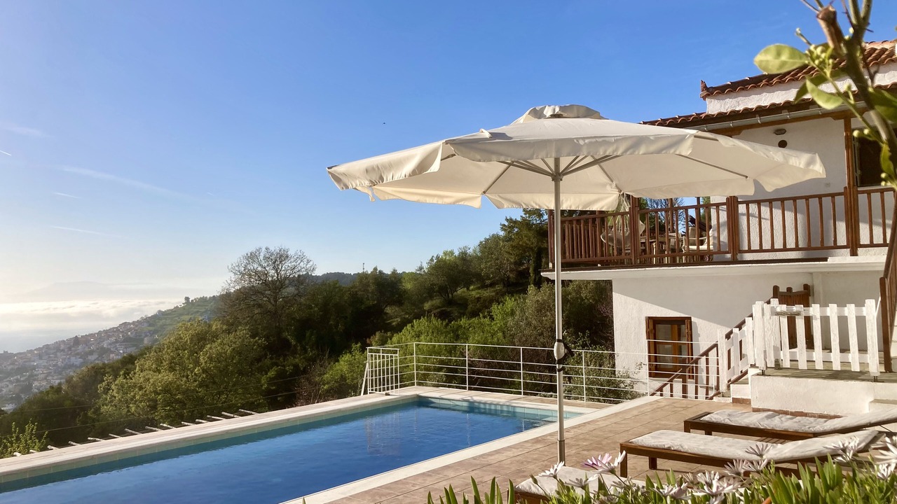 Photo of Outdoor in Glossa