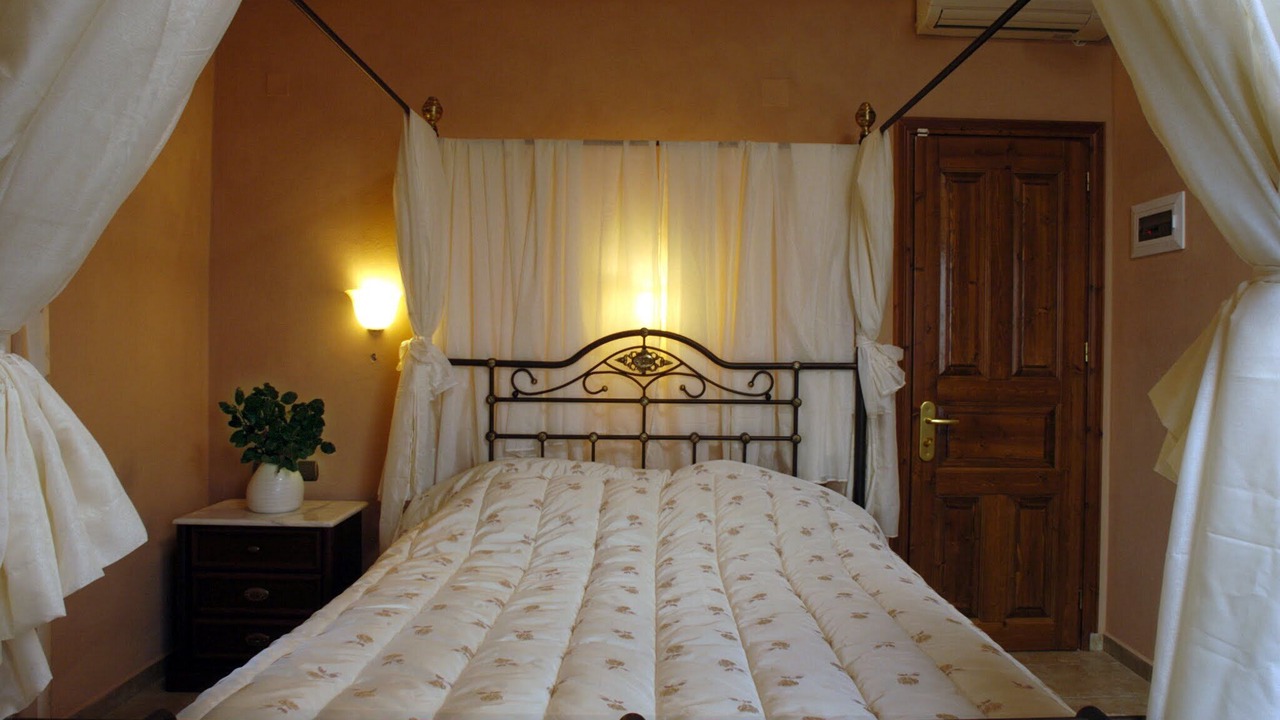 Photo of Bedroom in Papa Nero