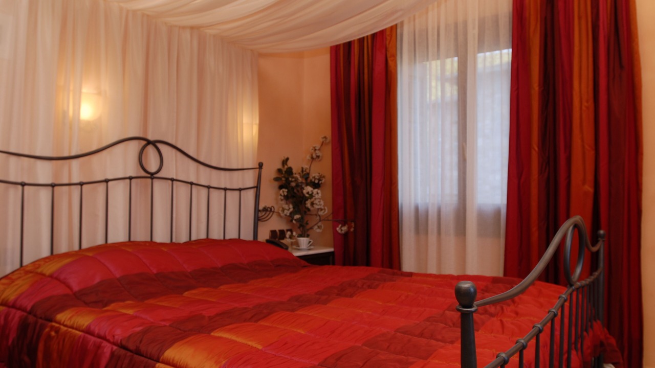 Photo of Bedroom in Papa Nero