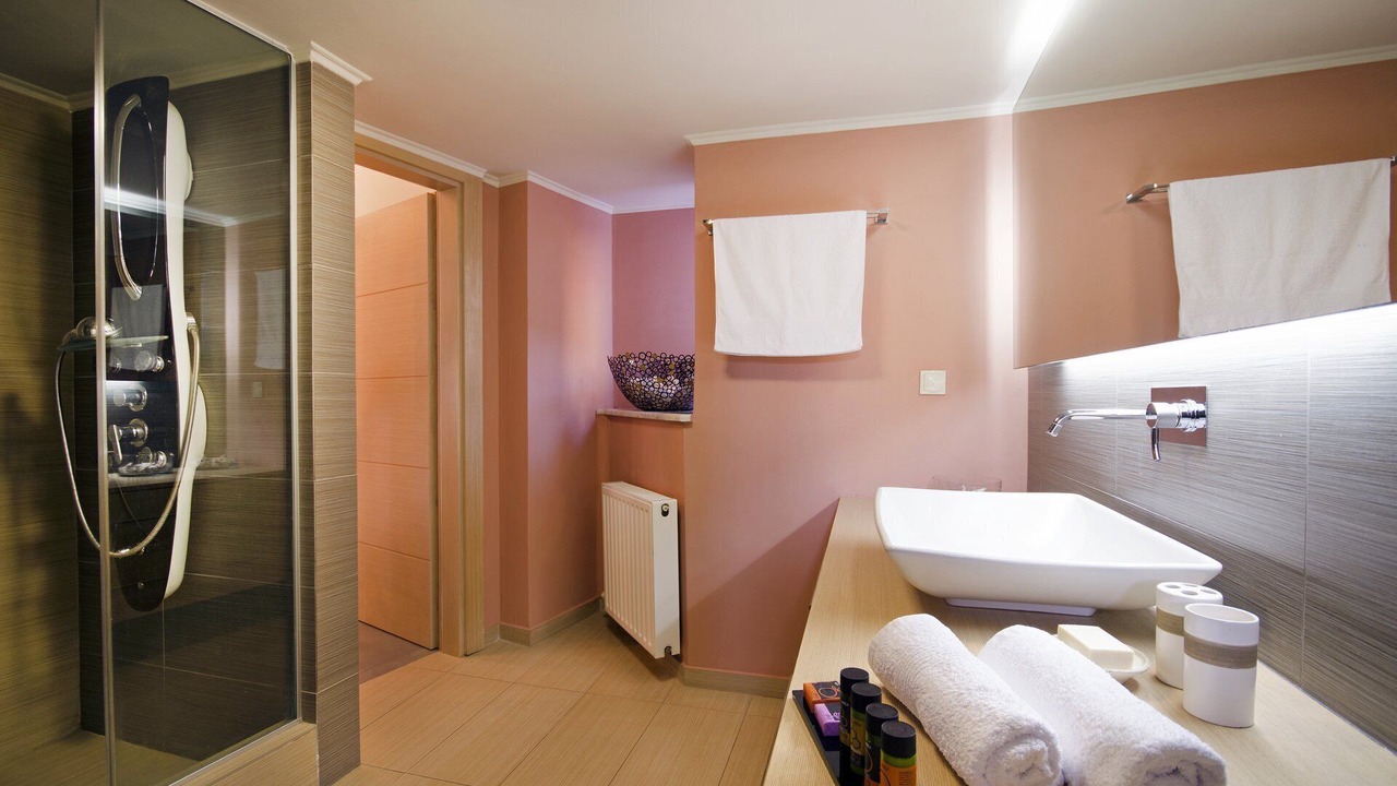 Photo of Bathroom in Halepa
