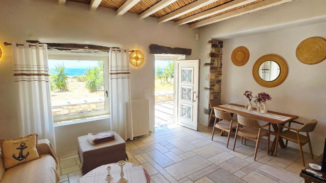 Photo of Livingroom in Paros