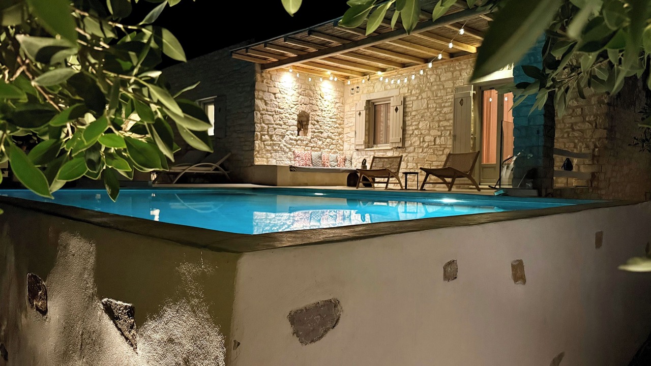 Photo of Outdoor in Aliki