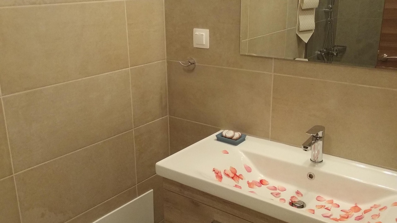 Photo of Bathroom in Kato Stalos
