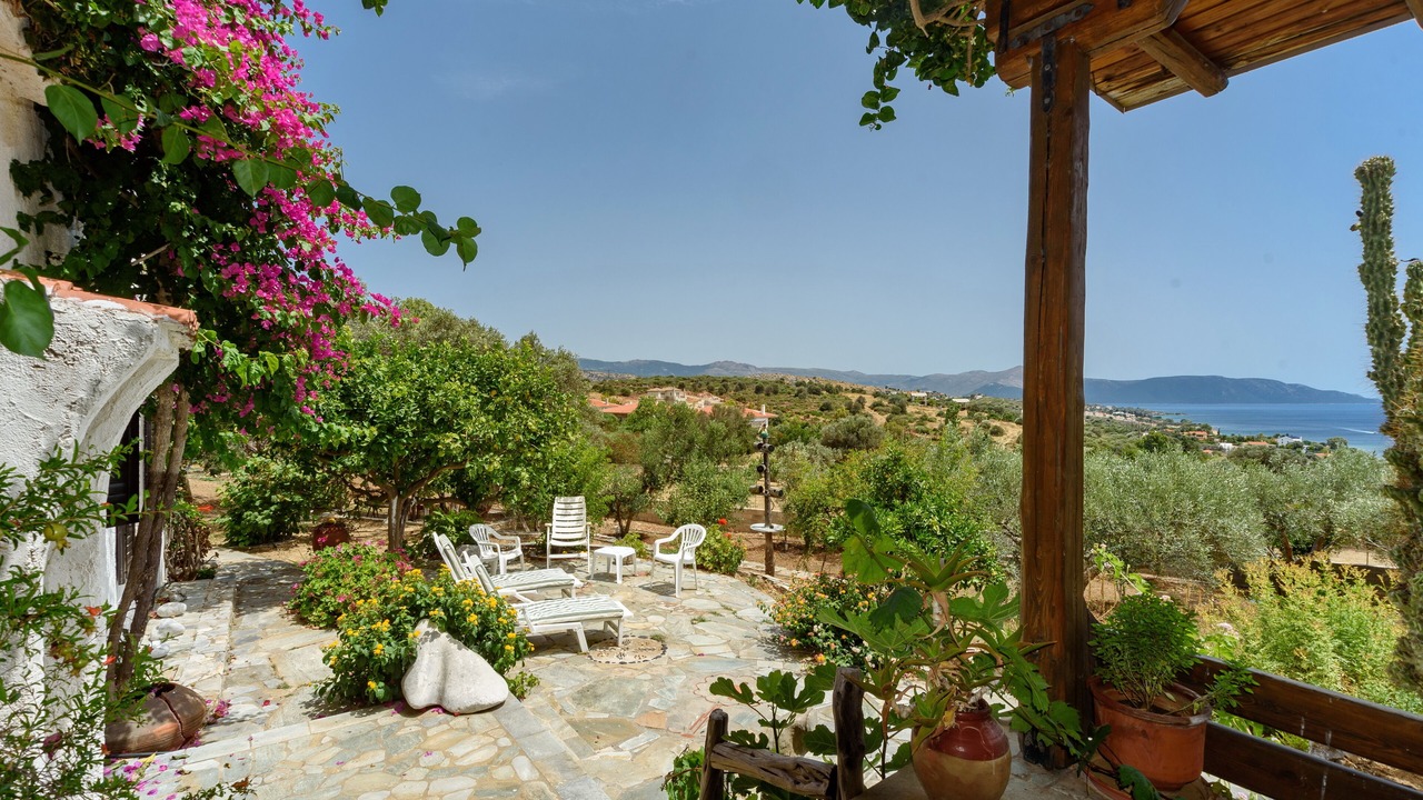 Photo of Patio Balcony in Nea Styra