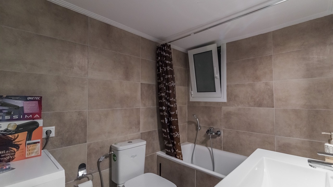 Photo of Bathroom in Makrigianni
