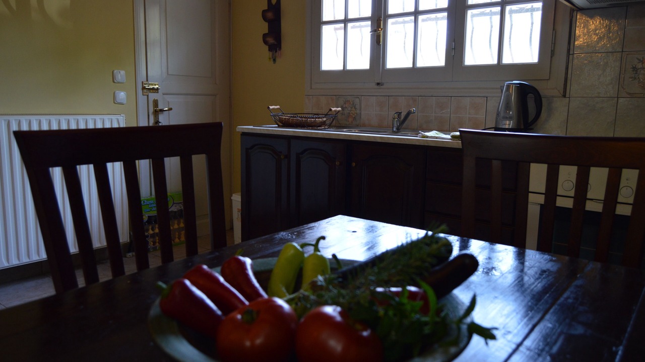 Photo of Others in Parelia