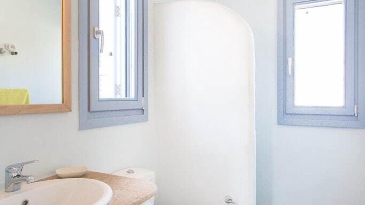 Photo of Bathroom in Ramos