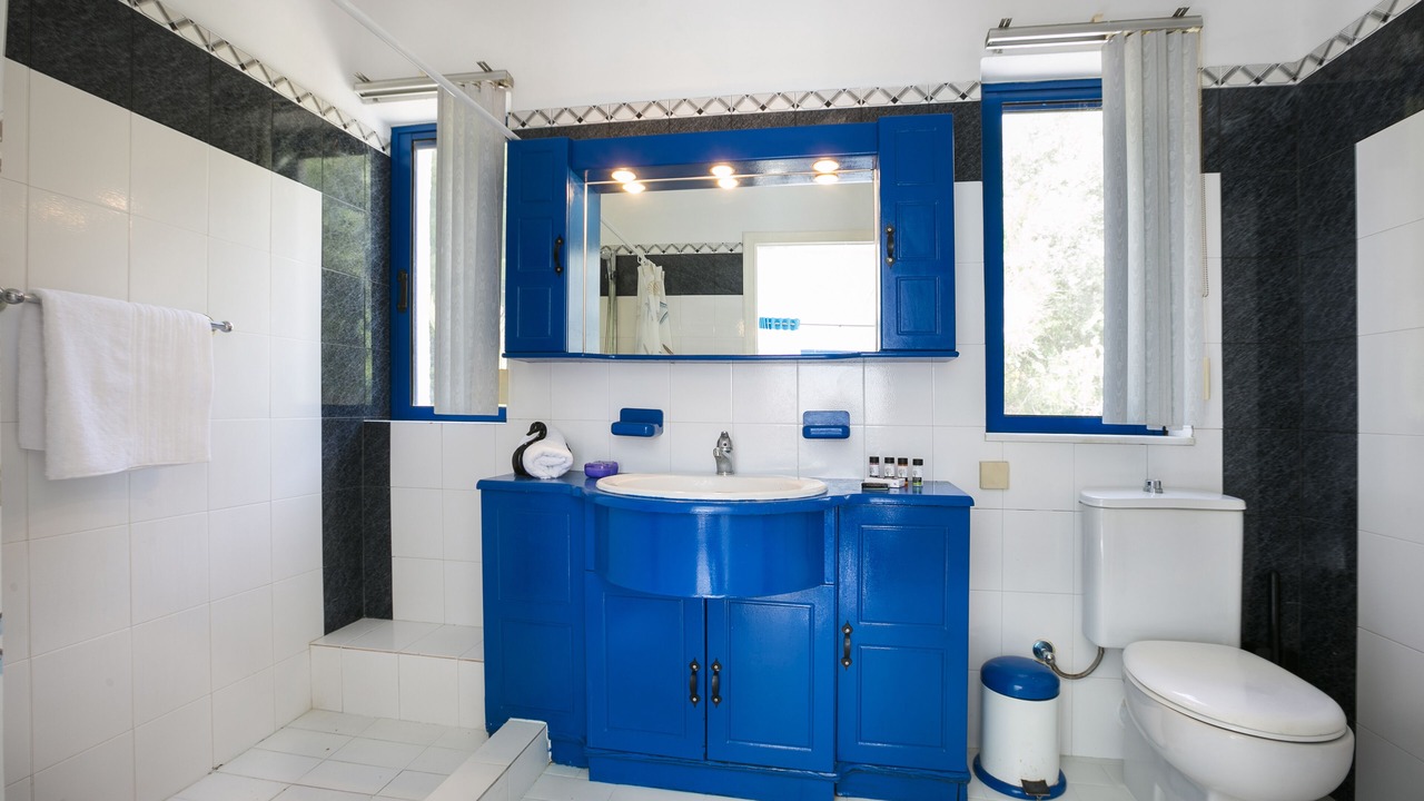 Photo of Bathroom in Loukerata
