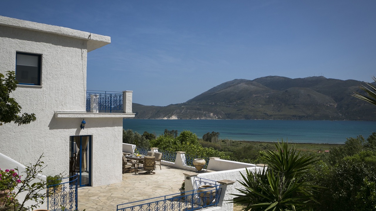 Photo of Patio Balcony in Loukerata