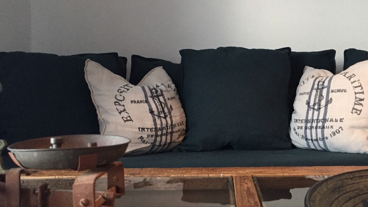 Photo of Livingroom in Pella Region