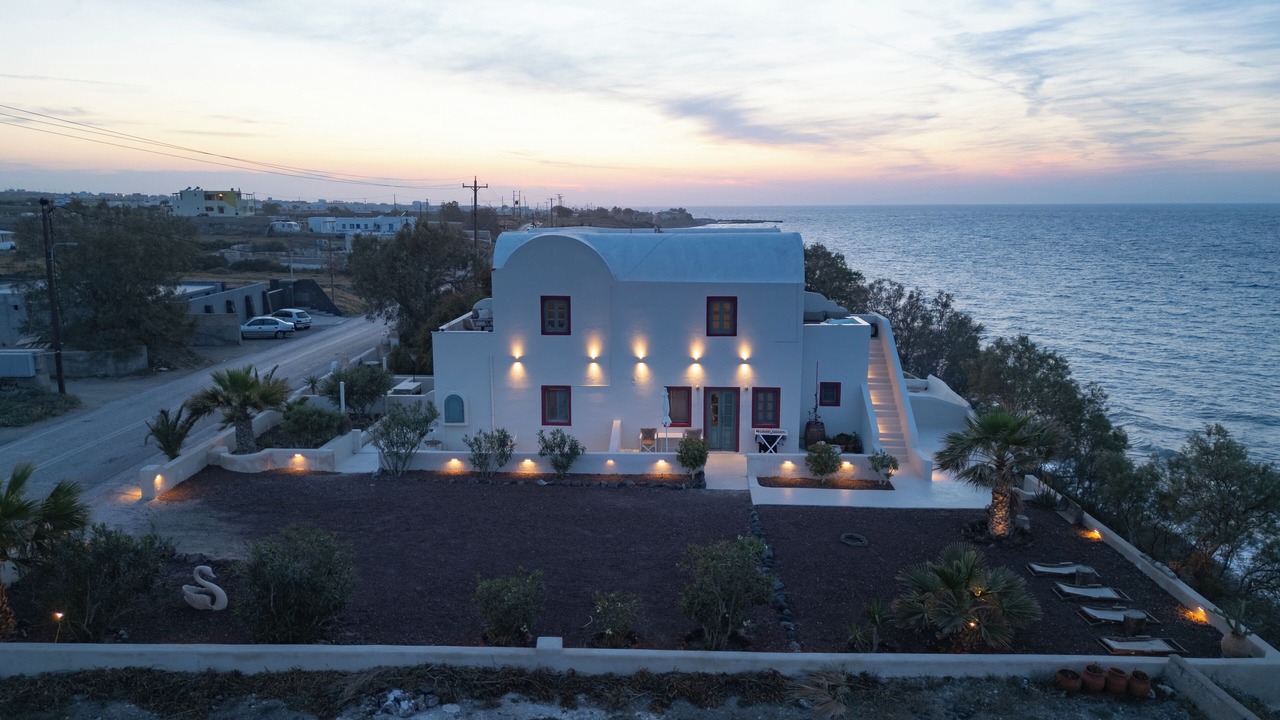Photo of Outdoor in Kamari